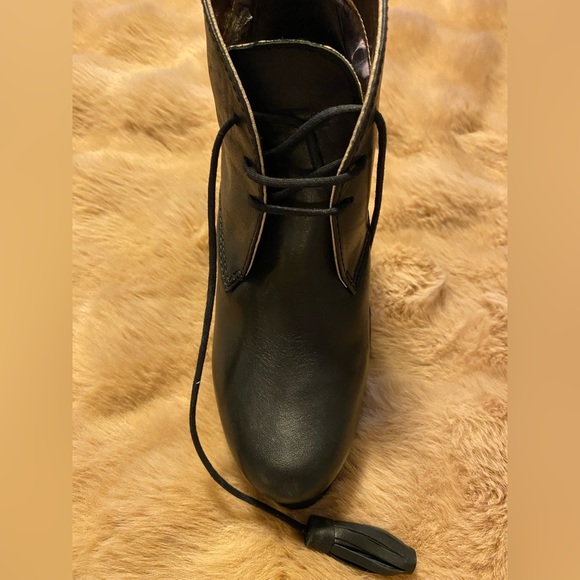 Ted Baker London | black leather ankle boots size 4 - Picture 4 of 7